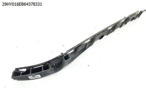 תומך פגוש אחורי ימין על דופן כנף עליון למרצדס 117 CLA 2013-2019