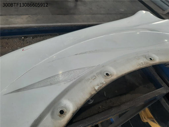 כנף קדמית שמאל לניסן קשקאי 2008-2014