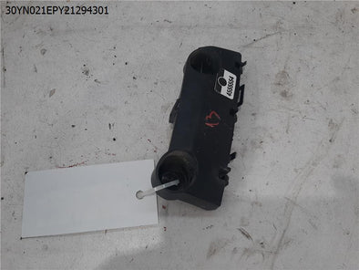 מעבר לדף תומך פגוש קדמי ימין על דופן כנף לניסן מיקרה 2013-2019