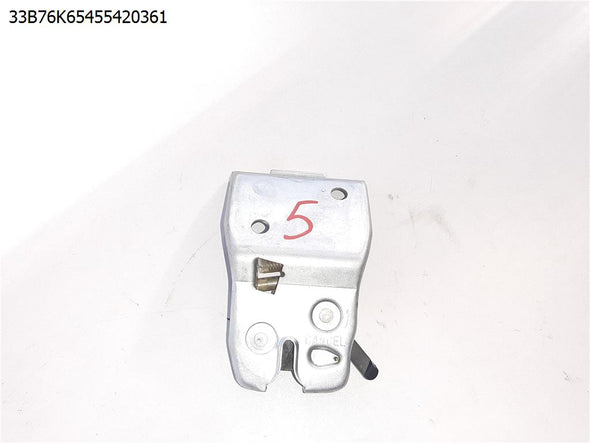 מנעול סטרייקר מכסה מטען לסובארו אימפרזה 2006-2008