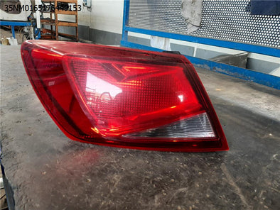 מעבר לדף פנס אחורי שמאל לסיאט לאון 2013-2021