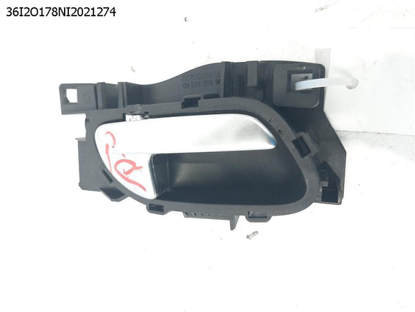 ידית פנימית לפתיחת דלת קדמית ימין לסיטרואן C5 2009-2024