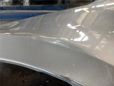 מעבר לדף כנף קדמית שמאל לסקודה אוקטביה 2013-2021