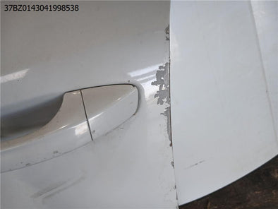 מעבר לדף דלת קדמית שמאל לסקודה אוקטביה 2013-2021