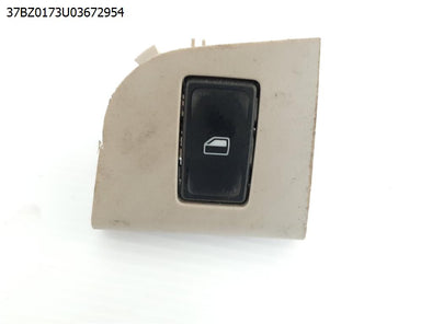 מעבר לדף כפתור הרמת חלון דלת קדמית ימין לסקודה אוקטביה 2013-2021