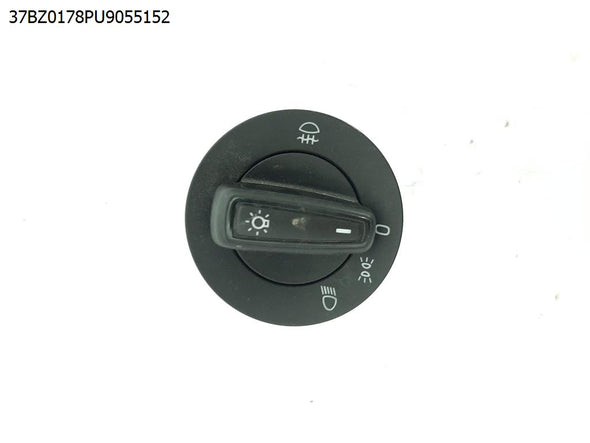 מתג הפעלת אורות לסקודה אוקטביה 2013-2021