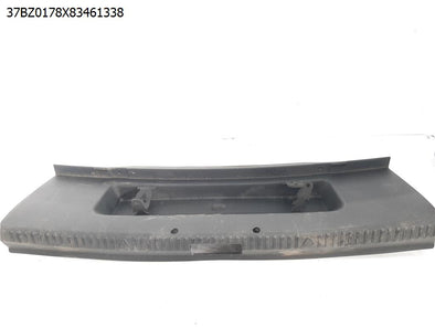 מעבר לדף פלסטיק כיסוי מנעול סטרייקר אחורי לסקודה אוקטביה 2013-2021