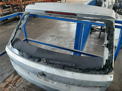 מעבר לדף דלת מטען/סטיישן לסקודה פביה 2015-2021