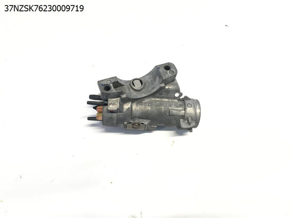 מנעול הגה לסקודה פביה 2001-2008