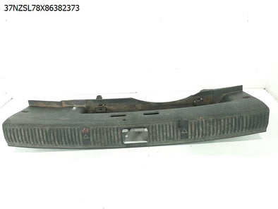 מעבר לדף פלסטיק כיסוי מנעול סטרייקר אחורי לסקודה פביה 2008-2015