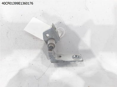 מעבר לדף ציר עליון דלת קדמית ימין לפורד פוקוס 2011-2018