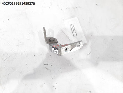 מעבר לדף ציר עליון דלת קדמית ימין לפורד פוקוס 2011-2018