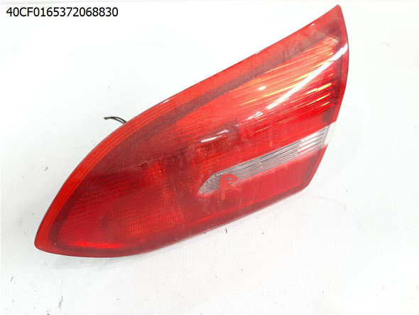 פנס אחורי ימין מכסה מטען לפורד פוקוס 2011-2018