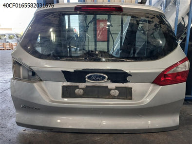 מעבר לדף דלת מטען/סטיישן לפורד פוקוס 2011-2018