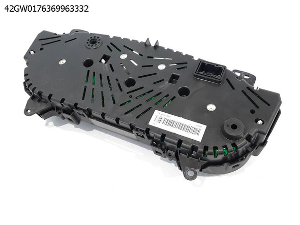 לוח שעונים דיגיטלי לפיאט 500L 2013-2018