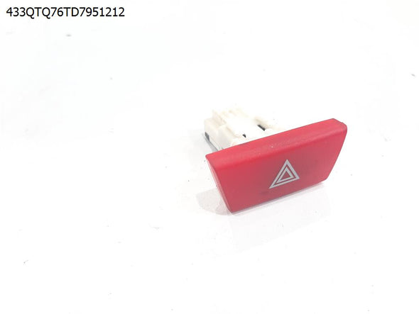 מתג אורות חרום לפיג'ו 107 2009-2024