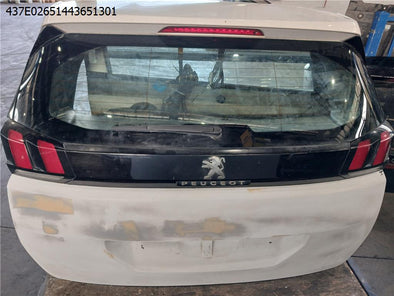 מעבר לדף דלת מטען לפיג'ו 5008 2017-2024