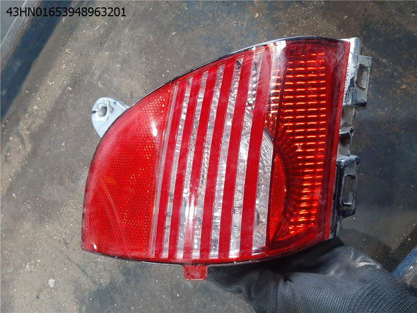 פנס ימין לפגוש אחורי לפיג'ו 2008 2013-2020