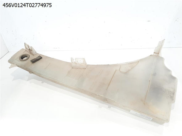 מיכל מתיז מים קדמי לקאדילק SRX 2010-2024