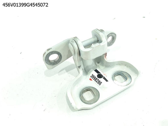 ציר עליון דלת אחורית ימין לקאדילק SRX 2010-2024