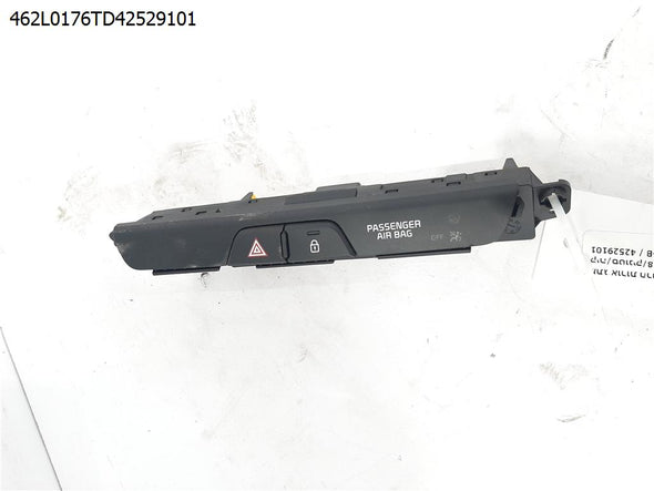 מתג אורות חרום לקיה סטוניק 2018-2024