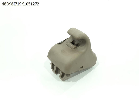 תפס למגן שמש שמאל לקיה ריאו 2006-2012