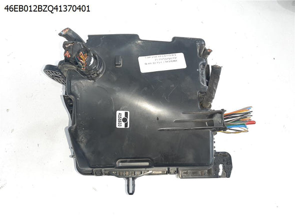 בית פיוזים בתא מנוע 3300 לקיה קרנבל 2015-2021