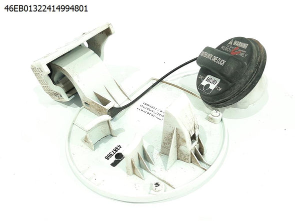 דלתית מכסה דלק לקיה קרנבל 2015-2021