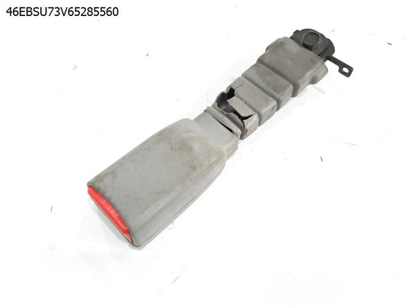 נקבה לחגורת בטיחות קדמית ימין לקיה קרנבל 2007-2013