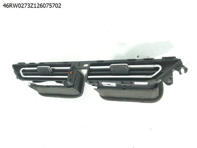 מעבר לדף פנל פתחי איוורור אמצעיים לקיה נירו PHEV 2019-2022