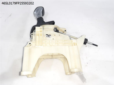 מעבר לדף ידית הילוכים גיר אוטומט לקיה סלטוס 2020-2025