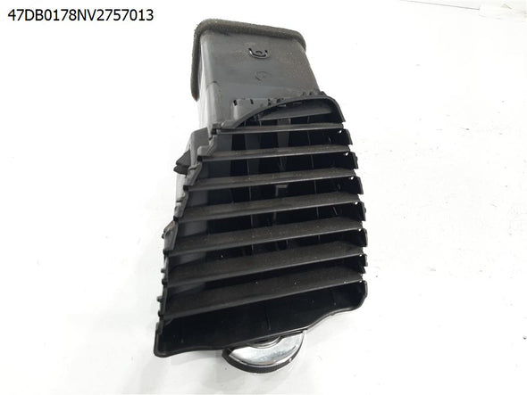 תריס איוורור שמאל בדשבורד לקרייזלר וויאג'ר 2010-2025