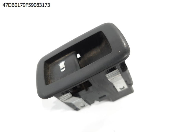 כפתור נעילת דלתות לקרייזלר וויאג'ר 2010-2024