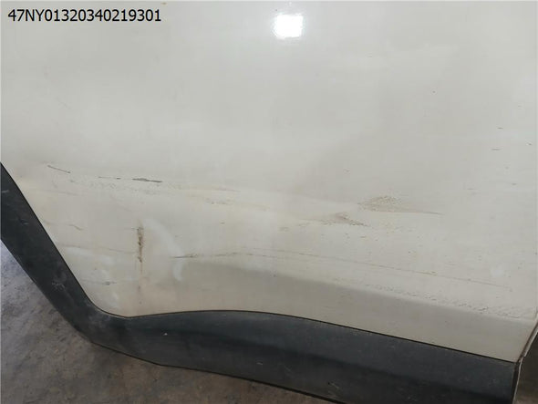 דלת אחורית ימין לקרייזלר רנגייד 2016-2025