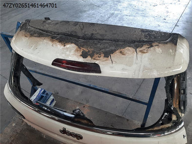 מעבר לדף דלת מטען לקרייזלר קומפאס 2018-2021