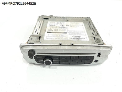 מעבר לדף רדיו דיסק MP3 לרנו פלואנס 2009-2025