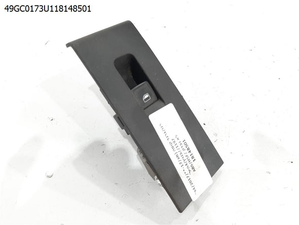 כפתור הרמת חלון דלת אחורית ימין לרנו גרנד קופה (מגאן) 2017-2025