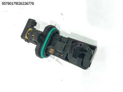 מעבר לדף נגד מהירויות למפוח לשברולט סוניק 2011-2018