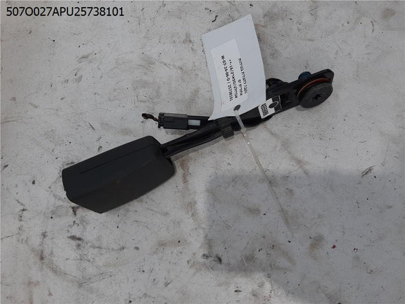 נקבה לחגורת בטיחות אחורית ימין לשברולט ספארק 2016-2025