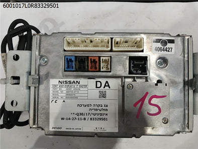 מעבר לדף צג בקרה למערכת מולטימדיה לאינפיניטי Q30 2017-2025