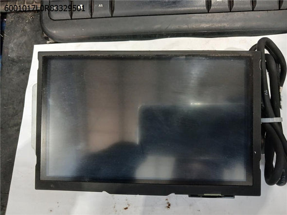 צג בקרה למערכת מולטימדיה לאינפיניטי Q30 2017-2025