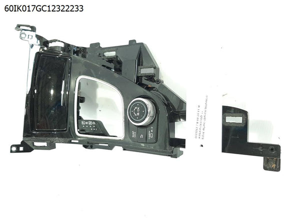 בקרת שליטה למערכת מולטימדיה בקונזולת הילוכים לאינפיניטי Q50 2014-2025