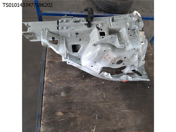 דופן קדמי שמאל לטסלה מודל 3 2021-2023