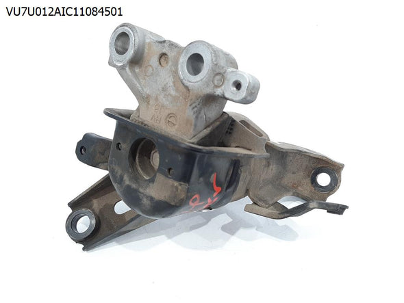 תושבת מנוע עליונה 1800 ללקסוס CT 2011-2024