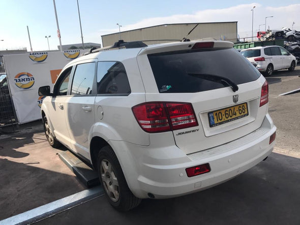 תאורת בלם אחורי לספויילר דלת מטען לדודג' ג'רני 2008-2011