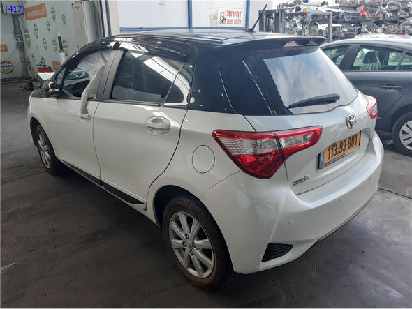 מנוע מיכל מתיז מים לחלון אחורי לטויוטה יאריס 2014-2020