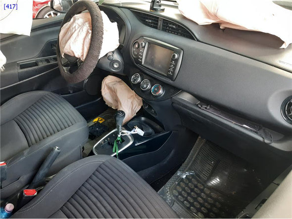 מנוע מיכל מתיז מים לחלון אחורי לטויוטה יאריס 2014-2020