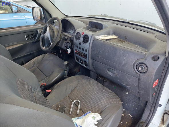 תאורת לוחית זיהוי אחורי לסיטרואן ברלינגו 2003-2012