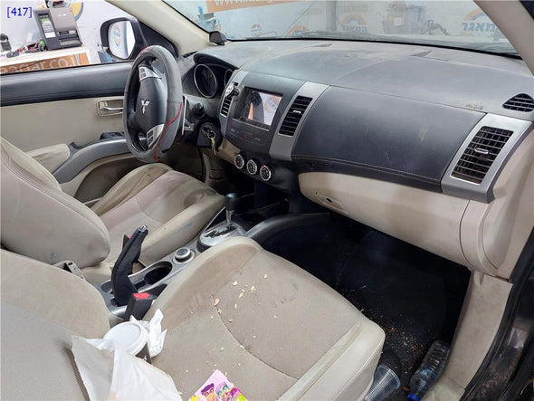 כיסוי ראי שמאל חיצוני למיצובישי אוטלנדר 2008-2013