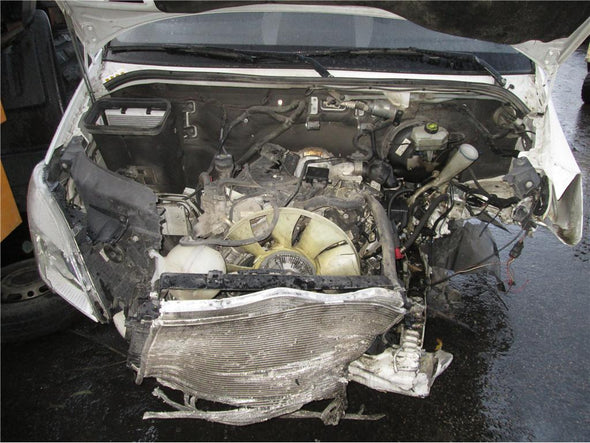 נקבה לחגורת בטיחות קדמית שמאל למרצדס 906 ספרינטר 2007-2019